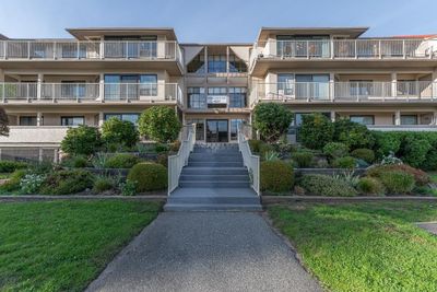 207 - 33233 Bourquin Cres E, Condo with 2 bedrooms, 2 bathrooms and 1 parking in Abbotsford BC | Image 1