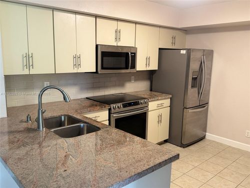 apt-205-10125 W Sunrise Blvd, Plantation, FL, 33322-5670 | Card Image