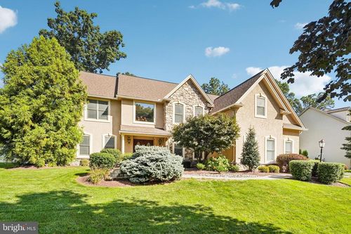 6139 Palomino Dr, Allentown, PA, 18106-3618 | Card Image