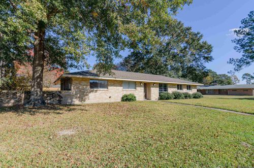 9587 Chanadia Dr, Baton Rouge, LA, 70810-2406 | Card Image
