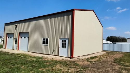 520 N Market St, Sullivan, IL, 61951-1046 | Card Image