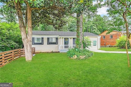 6979 Bruce Cir, Lithonia, GA, 30058-7337 | Card Image