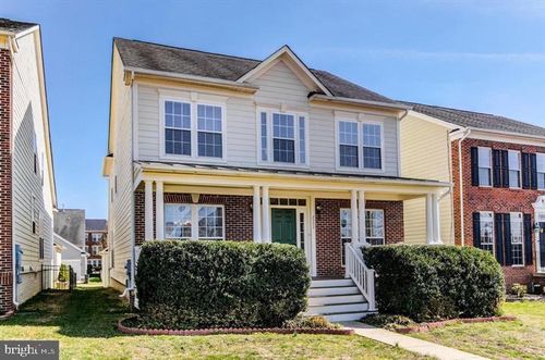 2002 Idlewild Blvd, FREDERICKSBURG, VA, 22401-2647 | Card Image