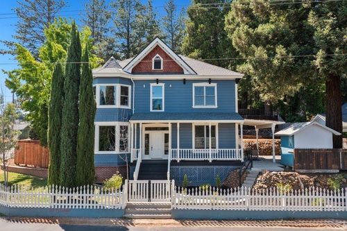 102 Pleasant St, Colfax, CA, 95713 | Card Image