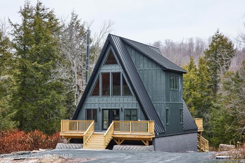 343 Dahlia Rd, Livingston Manor, NY, 12758-6904 | Card Image