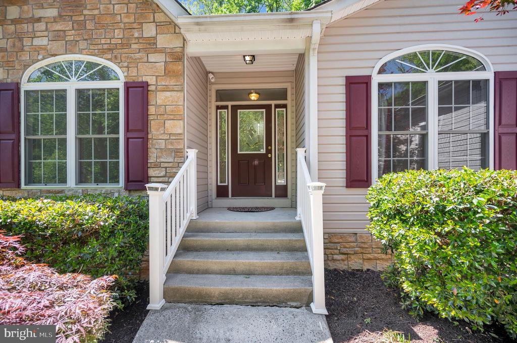 Residential in LOCUST GROVE 5