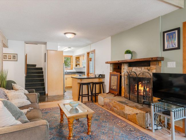 5 - 6125 Eagle Drive, Townhouse with 3 bedrooms, 2 bathrooms and 2 parking in Whistler BC | Image 6