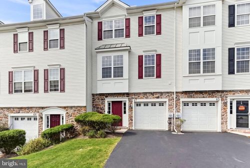67 Narragansett Ln, COATESVILLE, PA, 19320-3954 | Card Image