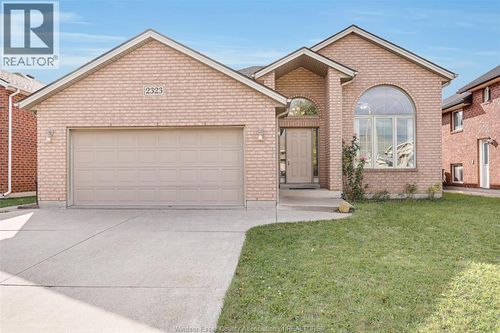 lower-2323 Askin Ave, Windsor, ON, N9E4Y2 | Card Image