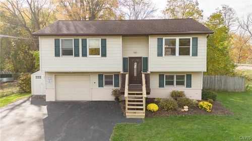 139 Hosmer Dr, Syracuse, NY, 13209-1940 | Card Image
