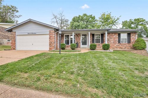 1117 Grenadier Ln, Manchester, MO, 63021-6827 | Card Image