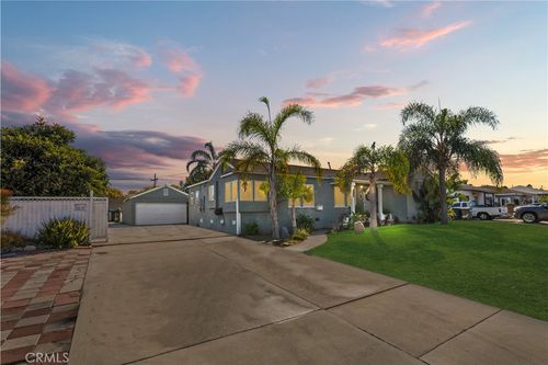 14708 S Denker Ave, Gardena, CA, 90247-2817 | Card Image