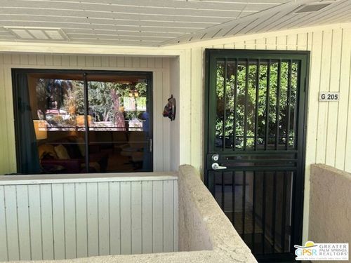 205-2809 N Los Felices Cir E, Palm Springs, CA, 92262-0601 | Card Image