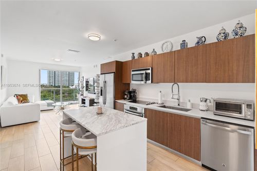 apt-807-1600 Sw 1st Ave, Miami, FL, 33129-1147 | Card Image