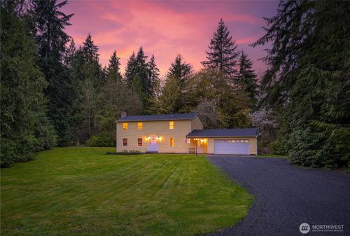 18424 109th Ave Se, Snohomish, WA, 98296-8169 | Card Image