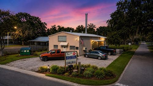 10 Barry Ave, MASCOTTE, FL, 34753-8843 | Card Image