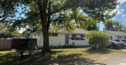 315 S Jackson St, Rushville, IL, 62681-1321 | Card Image