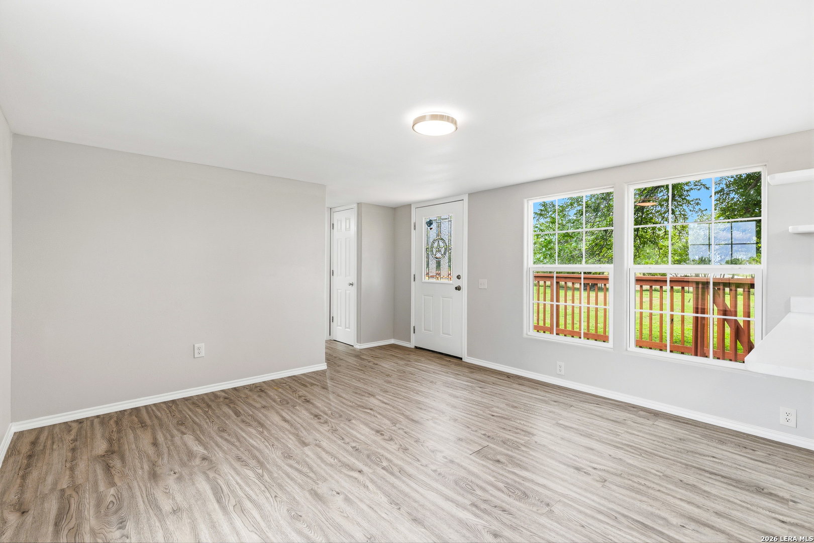 Residential Lease in Lytle 5