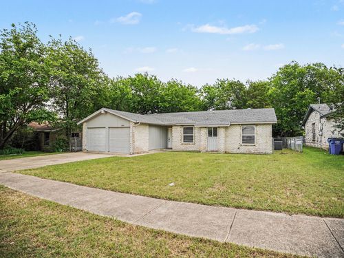 1434 Oakbrook St, Lancaster, TX, 75134-2904 | Card Image