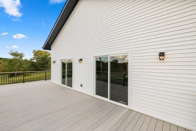 8479 Lakeshore Dr, Home with 3 bedrooms, 2 bathrooms and null parking in Dexter IA | Image 8