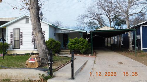 522 Avenue B, Poteet, TX, 78065 | Card Image