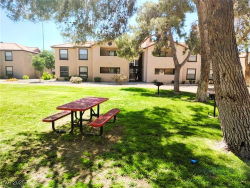 2073-2451 N Rainbow Blvd, Las Vegas, NV, 89108-4502 | Card Image