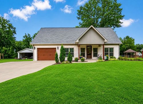 1096 Rain Tree Dr, Tuscumbia, AL, 35674-6681 | Card Image