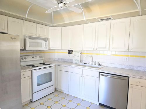 apt-7-207-1800 Se Saint Lucie Blvd, Stuart, FL, 34996-4264 | Card Image