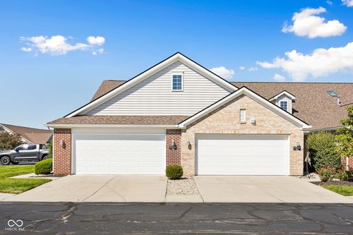 unit-103-11504 Grassy Ct, Fishers, IN, 46037-7582 | Card Image