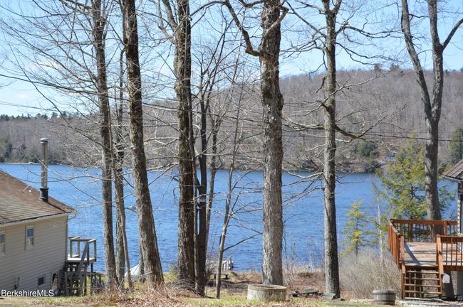 40 N Lake Way, House other with 2 bedrooms, 1 bathrooms and 3 parking in Becket MA | Image 20