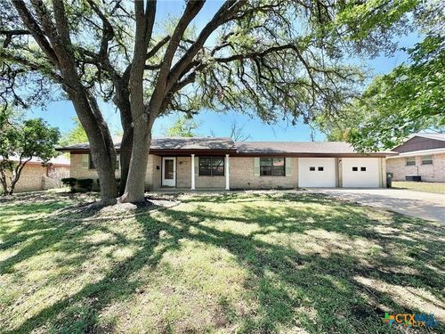 105 Upshaw Ave, Temple, TX, 76501-1564 | Card Image