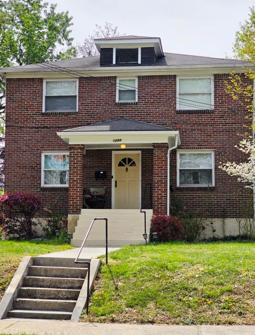1228 Wasena Ave Sw, Roanoke, VA, 24015-1728 | Card Image