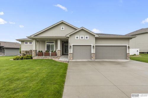 21805 H St, Elkhorn, NE, 68022-3377 | Card Image