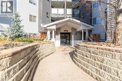 10 Sierra Morena Mews Sw, Calgary, AB, T3H3K5 | Card Image