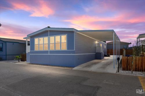 63 Cinnamon Ln, Bakersfield, CA, 93308-4631 | Card Image