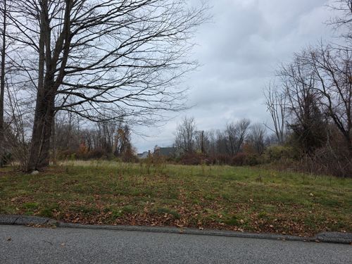 2 Lorrie Anne Dr, Oakdale, CT, 06370-1162 | Card Image