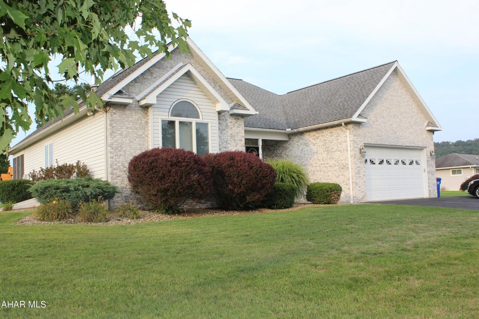 Parkview Dr, Everett, PA 15537