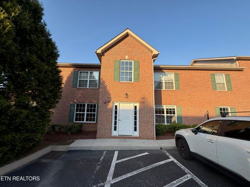 1640 Maple View Way, Knoxville, TN, 37918-1698 | Card Image