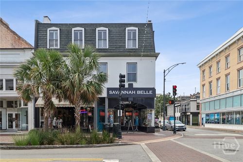 3-227 W Broughton St, savannah, GA, 31401-3284 | Card Image