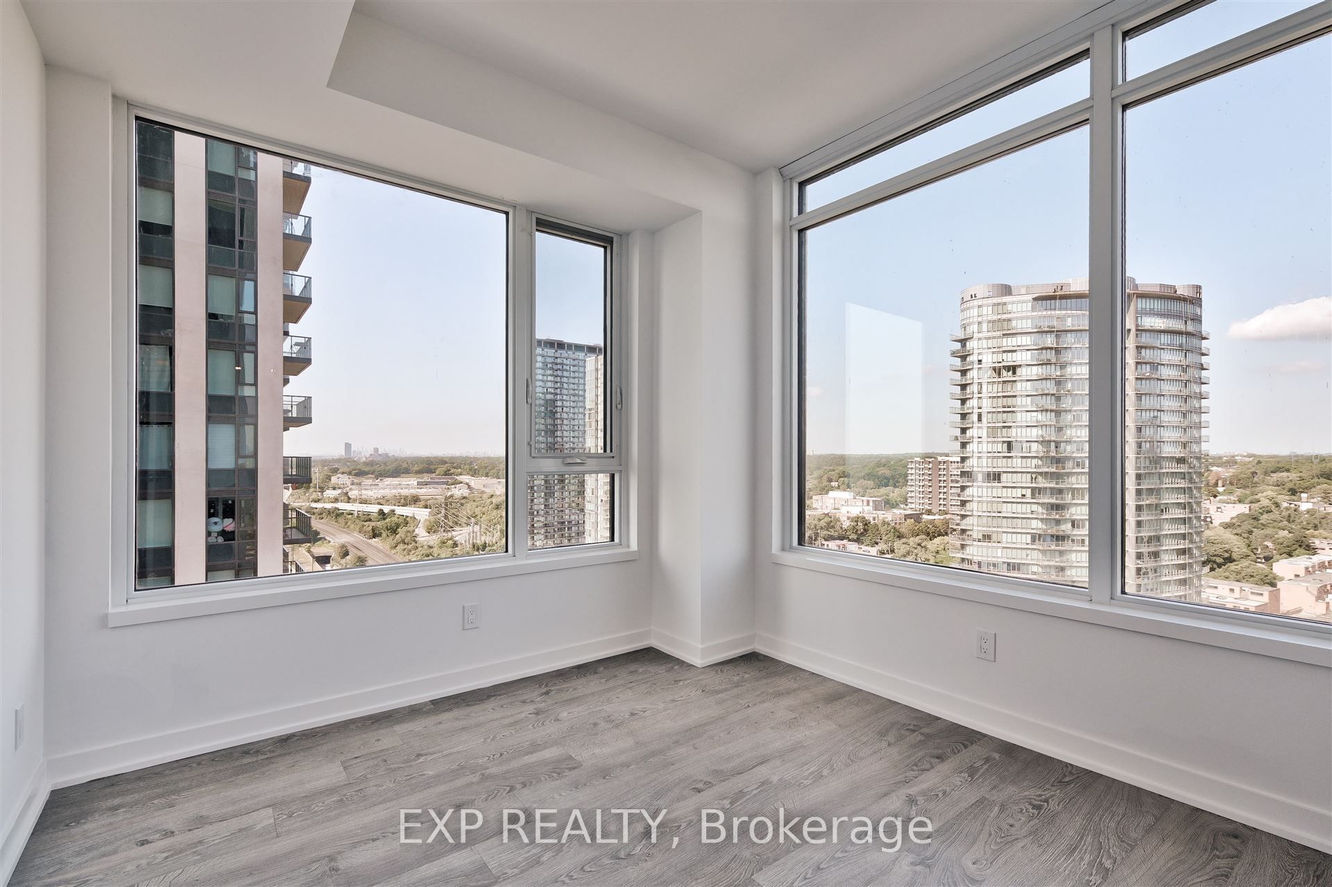 Residential in Toronto W01 3