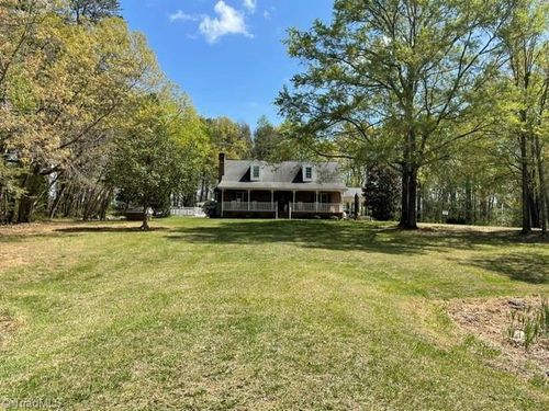 3261 Huffines Dr, Burlington, NC, 27217-8212 | Card Image