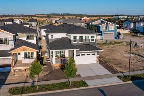 17 Thatcher Avenue, Red Deer, AB, T4P0Y6 | Card Image