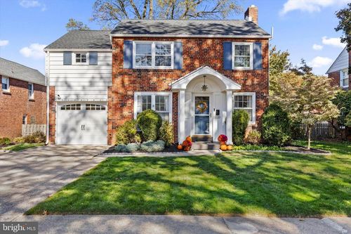 1520 Chatham Rd, CAMP HILL, PA, 17011-6022 | Card Image