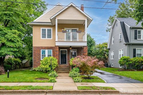 26 Bissett Pl, Metuchen, NJ, 08840-2402 | Card Image