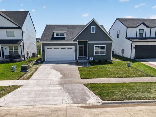 1285 Priscilla Ct, North Liberty, IA, 52317-9841 | Card Image