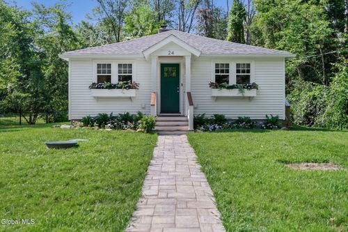 24 Kaydeross Avenue W, Saratoga Springs, NY, 12866 | Card Image