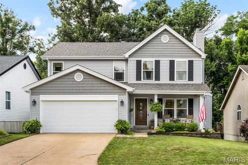 320 Valparaiso Ct, Valley Park, MO, 63088-2321 | Card Image
