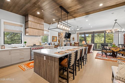 11-3017 S Tourmaline Dr, Flagstaff, AZ, 86005-2704 | Card Image