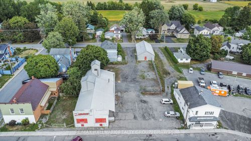 33 King St, Chesterville, ON, K0C1H0 | Card Image