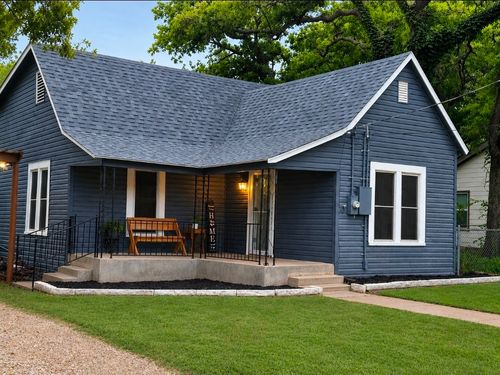 1011 Franklin St, Weatherford, TX, 76086-2021 | Card Image